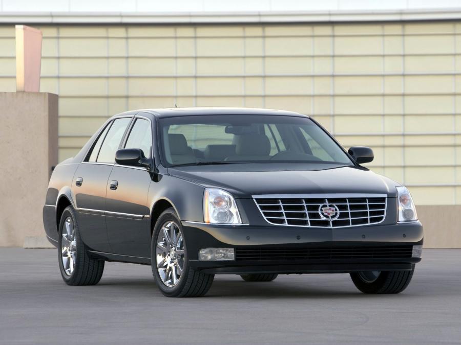  Cadillac DTS 2005 года  (фото 10 из 22)